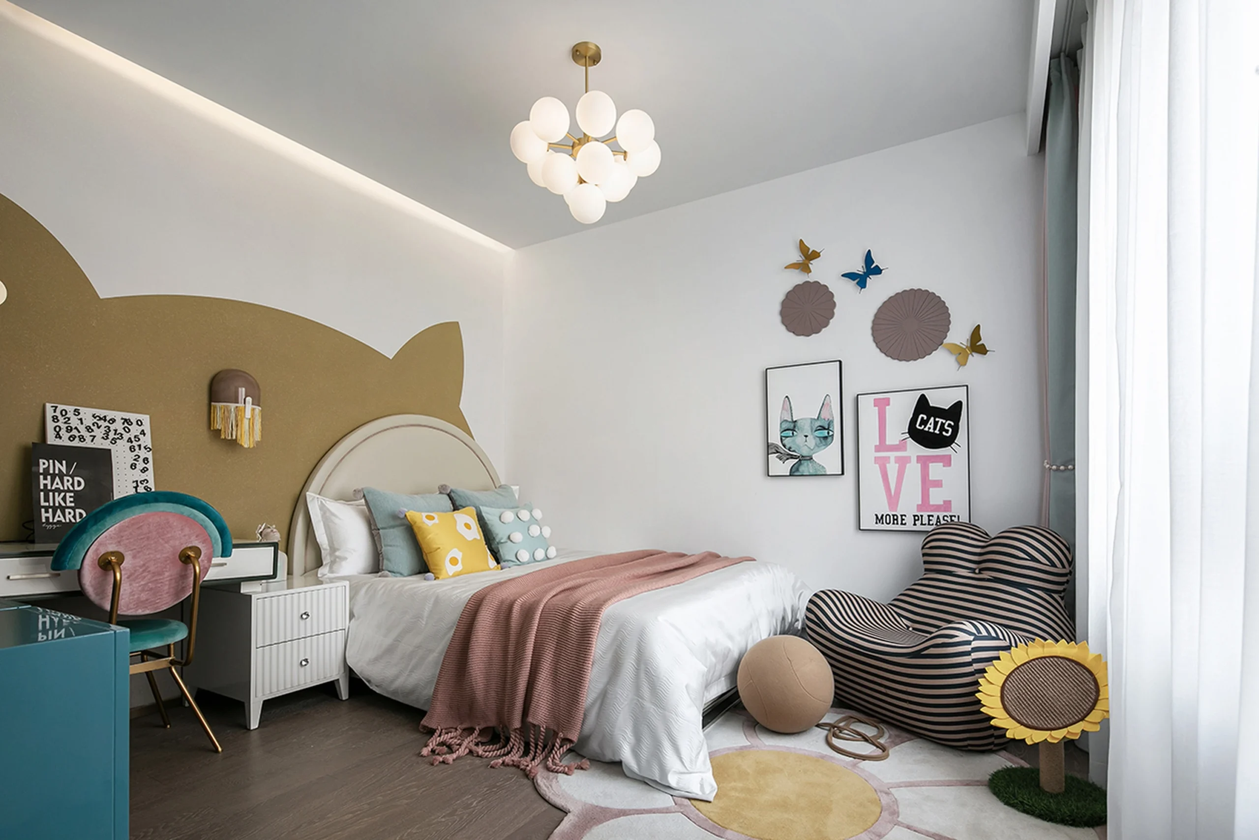 charming-cat-themed-girls-bedroom
