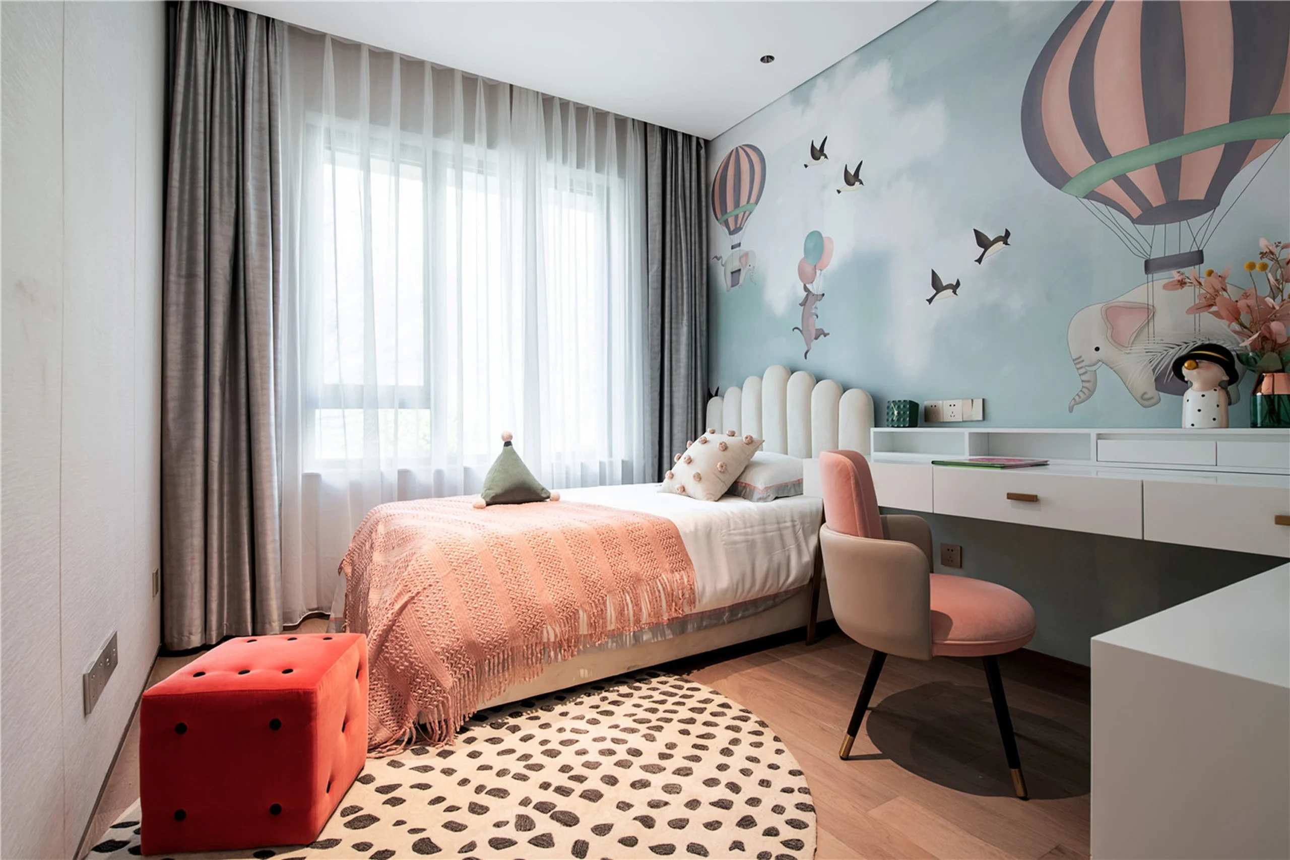 charming-kids-bedroom-interior